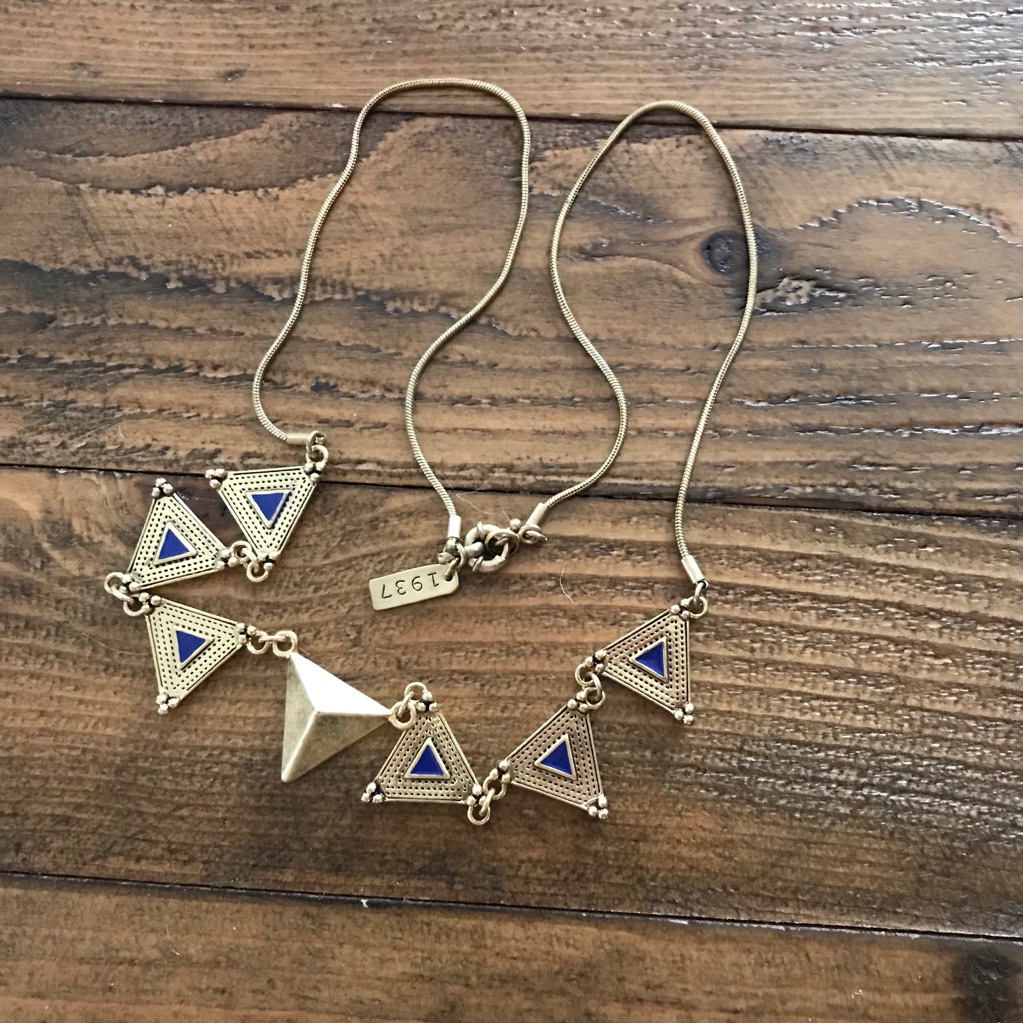 Madewell Triangle Necklace 10$